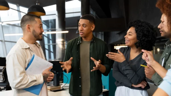 Build Stronger Customer Relationship with communication